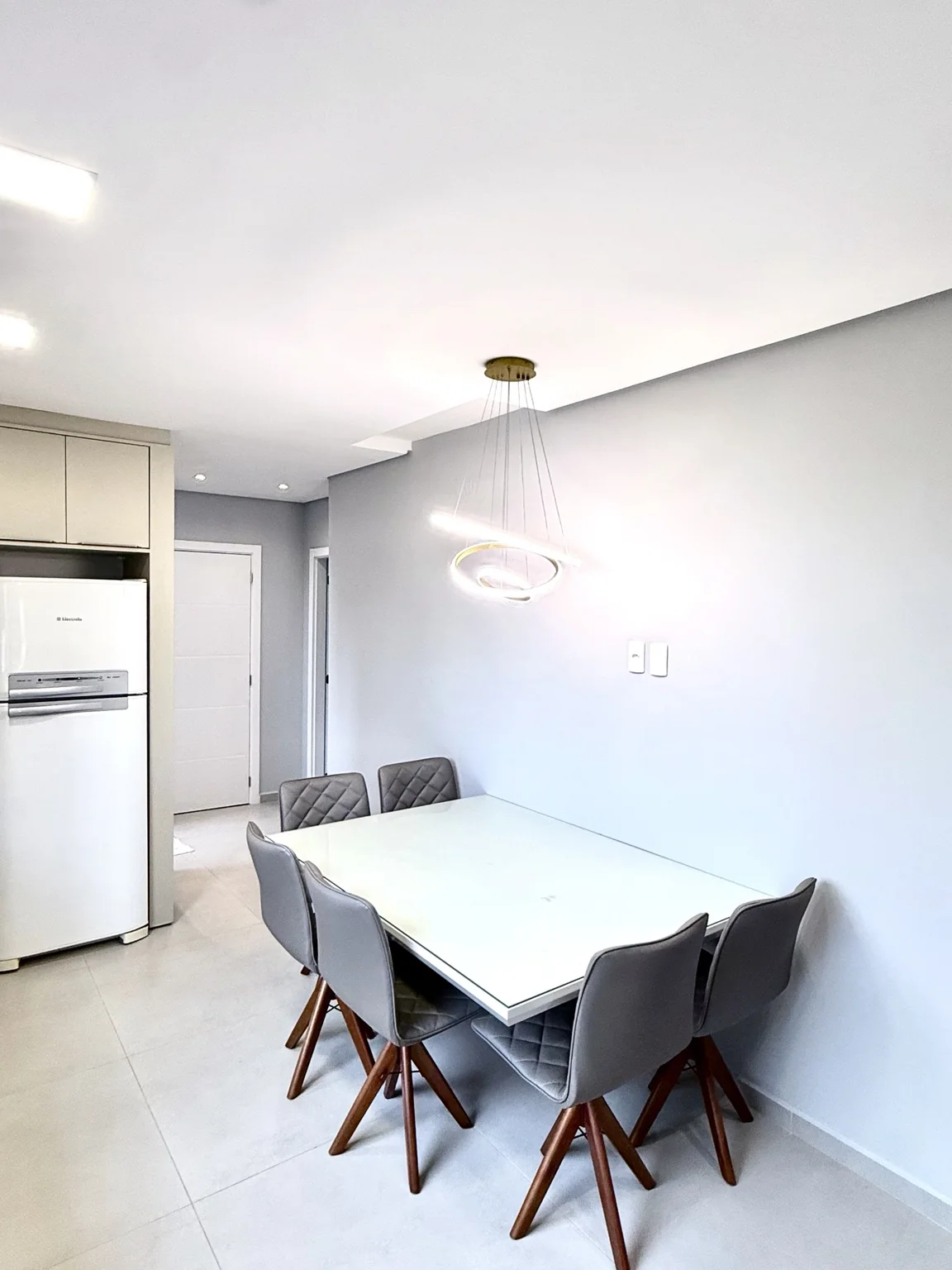 Apartamento Mobiliado | 1 Suíte + 2 Dormitórios - foto 2