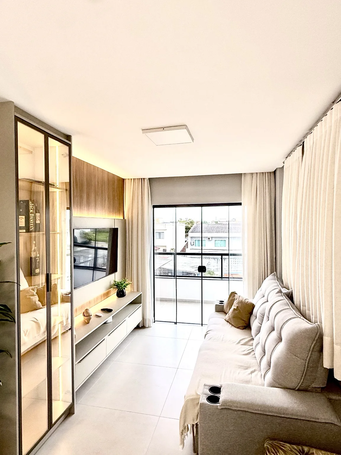 Apartamento Mobiliado | 1 Suíte + 2 Dormitórios - foto 4