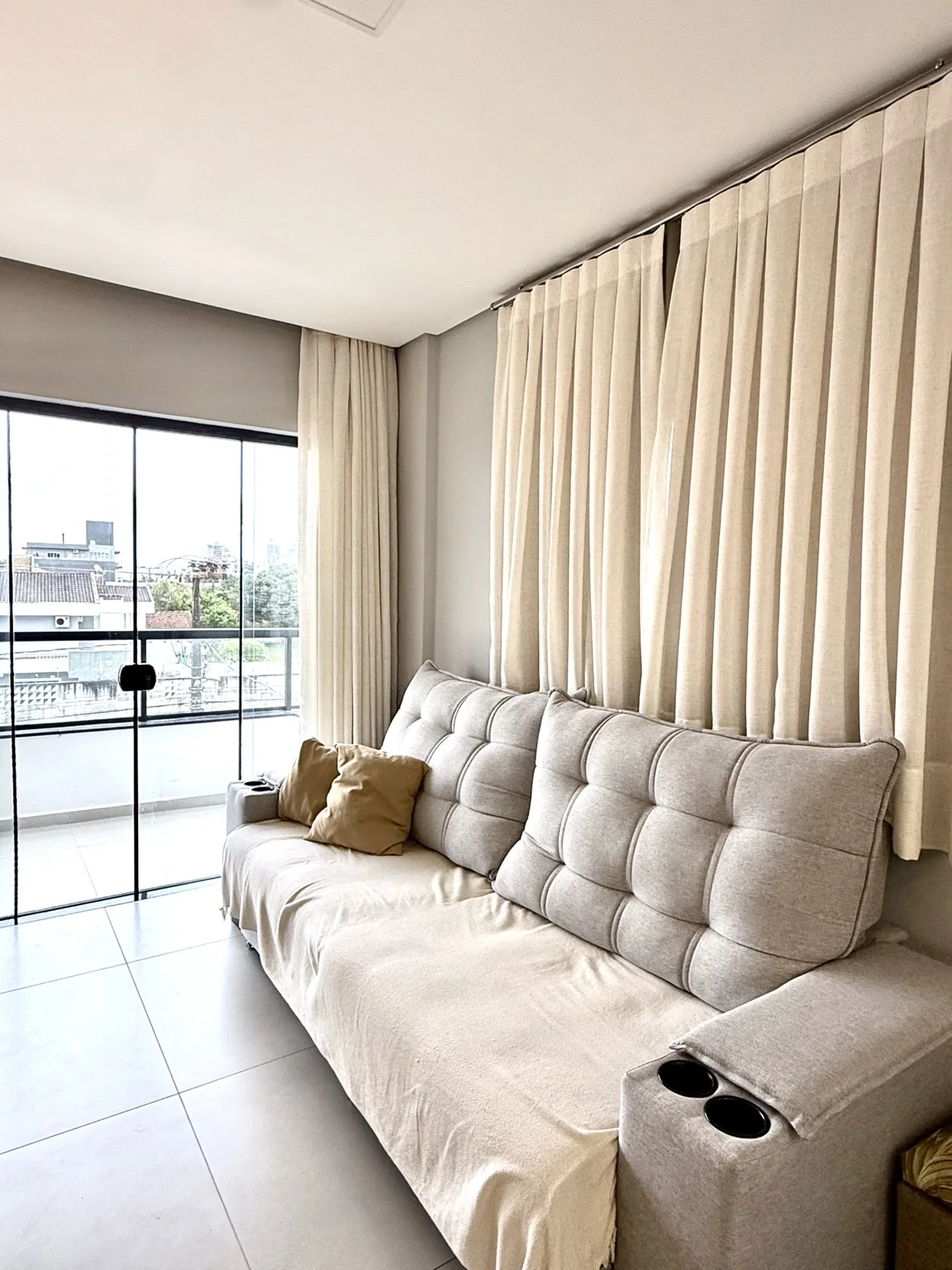 Apartamento Mobiliado | 1 Suíte + 2 Dormitórios - foto 6
